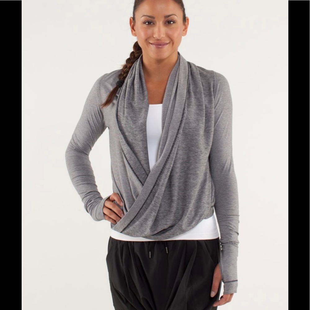 Draped Long-Sleeve Women's Top in Gray